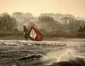 After weeks of constant grey, an icy easterly wind at the beginning of February brought some movement and even a few rays of sunshine. Leon Jamaer took advantage of the storm for a session on Schönberg beach.