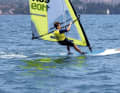 Chris Bierwag und seine Schwester Vanessa sind durch  den aktiven Regatta Surf-Club Chiemsee schnell ans  Regatta-Windsurfen herangeführt worden.