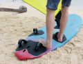 Next, make contact with the rear loop using your rear foot. The same rule applies here: do not look at the loop (this often leads to a wobbly course or even a spin), but locate it through contact.