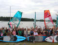 The 500 members of the Hilden Windsurfing Club did not all fit into the anniversary photo