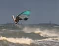 The sail concept is less optimised for waves, but rather for the needs of flat water surfers