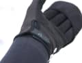 Surf gloves ION Hybrid glove in test