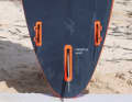 he flat gliding surface underfoot is quite long at around 70 centimetres, and there is no noticeable bend at the rear.