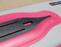 A carbon plate on the underside ensures that the foil sits securely