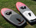 Compared with classic compact wingboards (left), mid-length boards such as the JP-Australia R-Winger (right) are around 20 centimetres longer and just under eight centimetres narrower