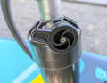 The pump can be switched to pumping on pull & push or only on push using the switch lever.