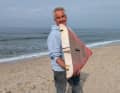 Auch vier Stringer konnten nicht verhindern, dass die Tage des Waveboards gezählt waren. Der vordere Teil hat 36 Jahre überlebt und dient jetzt als Deko in einem Kaffee-Shop.