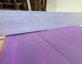The V becomes narrower between the feet.
