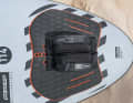 The outer positions at the rear vary from the sporty freeride set-up (example Tabou 3S Classic), with loops that can be mounted far outwards for real freeriding, to loops that are far inwards, even with the double straps at RRD (pictured).