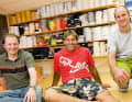 NeilPryde (Segelmacher Robert Stroj, im Foto links, und Entwickler Peter Bijl 2008) war 26 Jahre Antoines Segelsponsor.