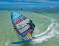 Fancy a casual duck jibe? No problem with the freeride sail for tester Tobi!