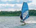 Katja from the funmüritz surf station glows across the water with her four-person sail at spot number six