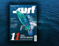 Auf dem Cover von surf 9/2023 genießt Flo Jung eine entspannte Freeride-Session