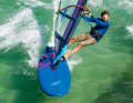 Freeride Wide: Beim etwas breiteren Modell sind Komfort und Leistung harmonisch aufeinander abgestimmt. Besonders einfach zu surfen – und auch für schwere Surfer sauber und  vor allem sicher zu halsen.