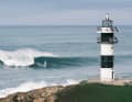 Leon Jamaer and Thomas Traversa ride epic waves in Galicia in January