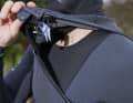 Kragen und Haube überlappen beim Guru+ Hood großflächig, was den Wassereintritt minimiert