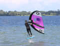 Check the free space upwind, release the back hand and grab the front handle with the original back hand