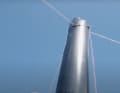 Steht! Das untere Teil des in mehrere Stücke zerbrochenen Masts wird von den Deckssalingen und einem Behelfs-Vorstag gehalten