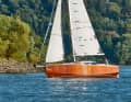 Das 7,80 Meter lange Boot trägt mit 40 Quadratmetern recht viel Segelfläche am Wind