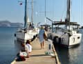 À Knidos, des yachts de location sont amarrés au ponton. Les équipages : allemands, russes, ukrainiens !