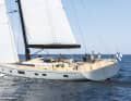 Quand chaque ligne est juste : Germán Frers a construit le Swan 108 et Lucio Micheletti l'a conçu. Le designer a par exemple récupéré la transition arrondie entre le tableau arrière et le pavois.