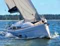 Hanse 348 : bateau rectiligne avec une grande diversité de variations pour l'intérieur et l'extérieur