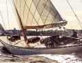 Le yacht d'un mètre dans les eaux locales de Stockholm, où il a été construit en 1930 et restauré par la suite.