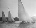 Auf einer Regatta der 60er Nationalen Kreuzer auf dem Wannsee 1926