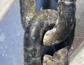 Wearing part: The area where the chain links touch is subject to the greatest stress. The chain should be replaced when the material thins at these points. There is no need for action on the chain shown here