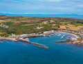 La petite marina de Rathlin dispose de quelques emplacements indépendants de la marée.