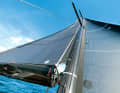 If the mast is bent, the adapter piece on the luff equalises the sail and mast