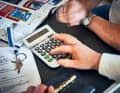 Savoir calculer. Combien d'argent veut-on investir ? Il faut y réfléchir à deux fois. Un bateau, c'est bien, mais c'est rarement un investissement rentable.