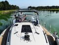 Les Schmidt pendant la traversée. La navigation sur le canal est parfois monotone