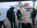 Pendant l'exercice pratique à la grue, il s'agit aussi de contrôler les glissements.