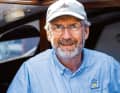 Helge von der Linden : Le directeur de M. u. H. von der Linden GmbH est constructeur de bateaux de formation et spécialiste de tous les matériaux nécessaires à ce métier.