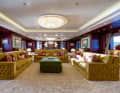 Nostalgia: In contrast to the modern drive, the design of the lower deck interior pays homage to the taste of Louis XVI.