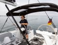 Protection solaire II : dans les zones très ensoleillées, il faut de l'ombre, par exemple avec un bimini. Les lunettes de soleil sont également importantes.