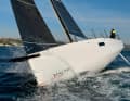 Without a crew on board, the boat heels a lot. Nevertheless, the performance is good.