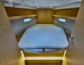 Hanse 360: Hanseyachts also favours the island bed in the foredeck of the 360. However, the berth dimensions suffer as a result.