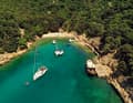 La région regorge de baies pittoresques où jeter l'ancre, comme l'Uvala Krušija, sur la côte sud de l'île de Plavnik.