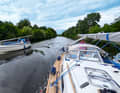 Con l'albero maestro posato sul canale Oder-Havel.