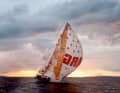 Una delle modifiche apportate è stato lo spinnaker dalle dimensioni assurde, che ha spinto la barca e il suo equipaggio al limite delle loro possibilità.