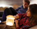 Die 125 Gramm schwere LED-Lampe ist nach Schutzklasse IP67 wetterfest konstruiert.