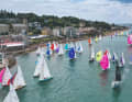 Hunderte Boote und zehntausende Besucher pilgern alljährlich zur Cowes Week in die südenglische Stadt auf der Isle of Wight.