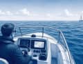 Dès qu'un autre bateau apparaît à l'horizon, le « mécanisme de prise de décision » doit se mettre en marche dans notre esprit afin de pouvoir prendre la bonne décision à temps.