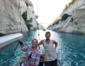 Steep rock faces, a narrow passage: 
the ‘Eleanor’ in the Corinth Canal, 
which even Nero had once dreamt of. 
It was finally opened in 1893.