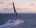 "Maxi Edmond de Rothschild" stürmt der Ziellinie vor Brest entgegen