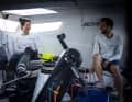 A light-hearted moment on board "Biotherm": Mariana Lobato and Alan Robert laugh