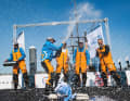 Große Freude beim 11th Hour Racing Team um Skipper Charlie Enright