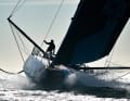 Seit Etappe fünf im Ocean Race hält "Malizia – Seaexplorer" den 24-Stunden-Weltrekord für Einrumpfyachten. Hier ist Skipper Boris Herrmann auf seinem Boot zu sehen
